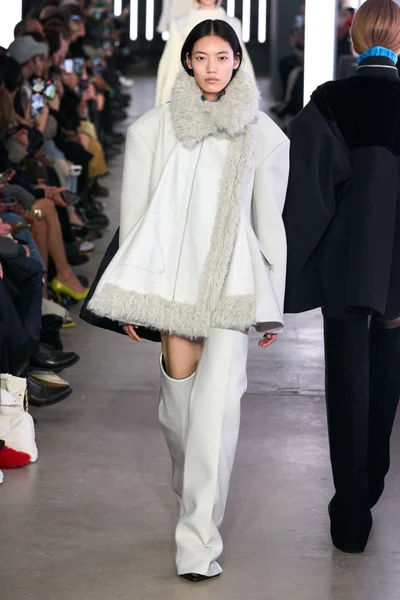 Look 5